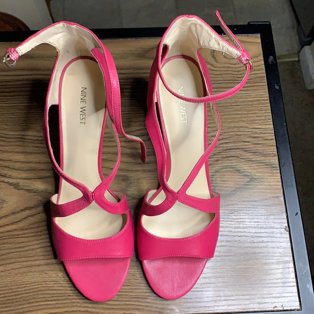 Pink size11 Nine West women’s shoes